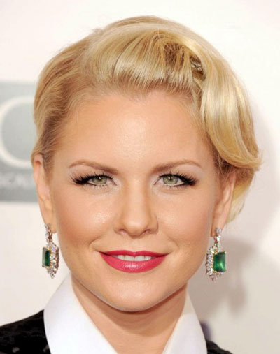 Carrie Keagan 2013 Vintage Pin Curl Updo Careforhair Co Uk