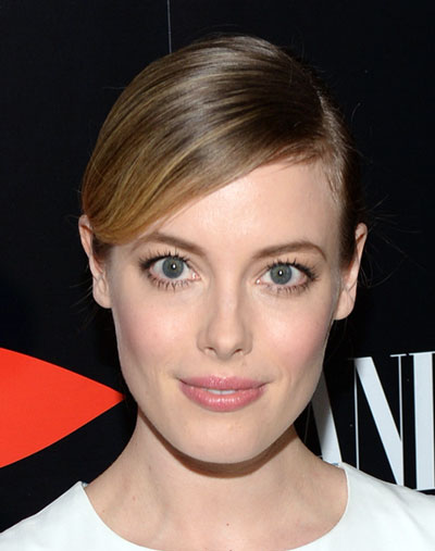 Gillian Jacobs Sleek Bun Updo Side Part Hairstyle Careforhair Co