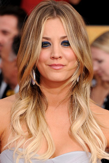 Kaley Cuoco Long Wavy Middle Part Hairstyle Sag Awards 2014