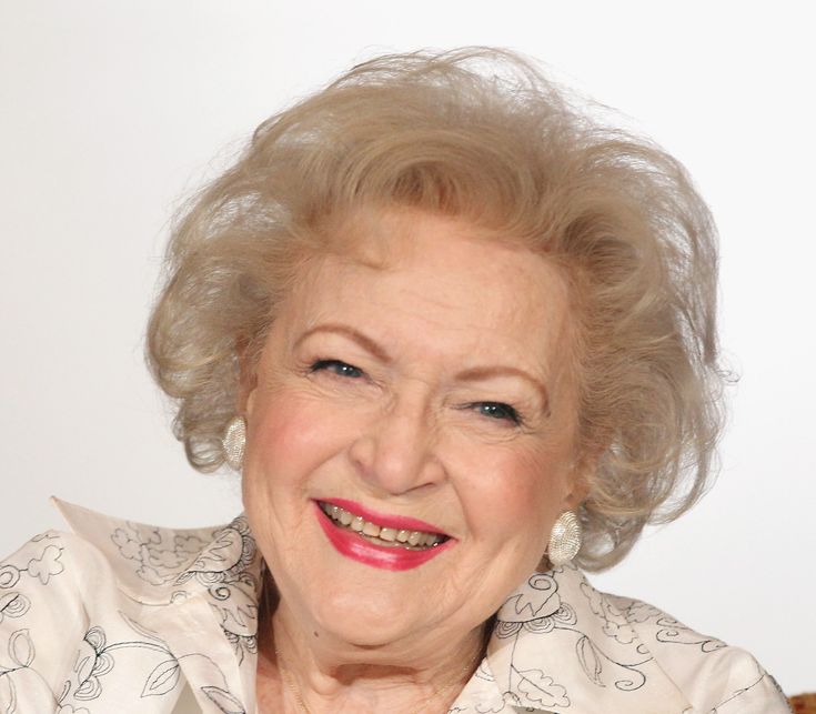 Betty White Blonde Hair In Mature Short Curly Bob Hairstyle