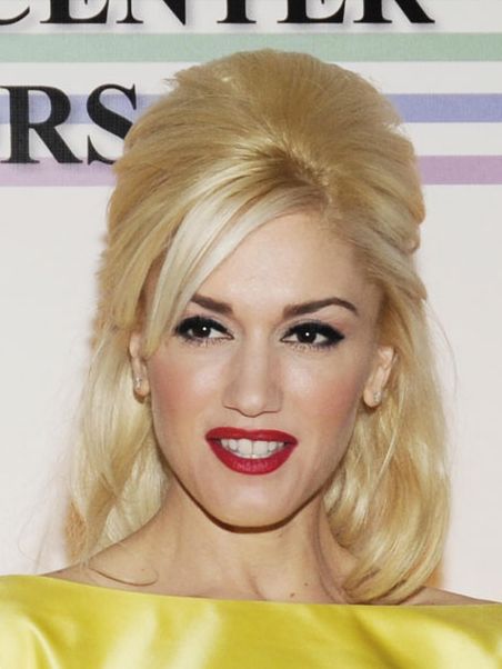 Gwen Stefani Blonde Straight Hair In Half Up Formal Updo