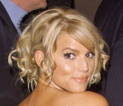Jessica Simpson Long Blonde Hair In Loose Curly Formal Updo