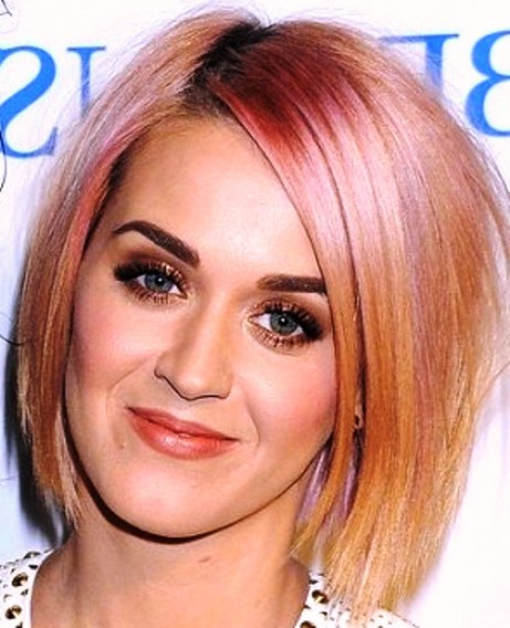 Katy Perry Short Blonde Choppy Bob With Pink Highlights