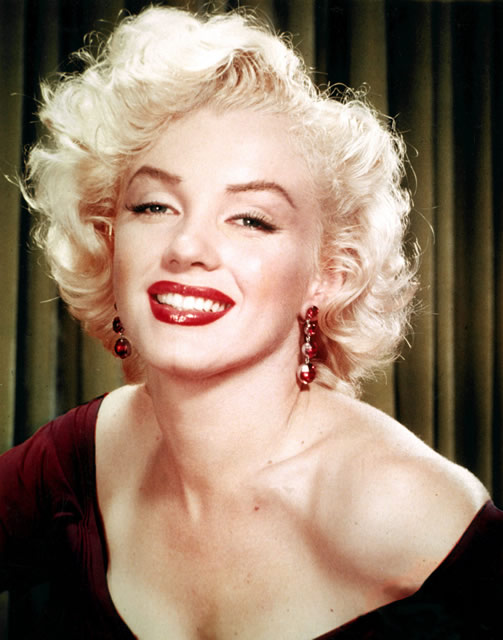 Marilyn Monroe's sexy blonde bob hairstyle